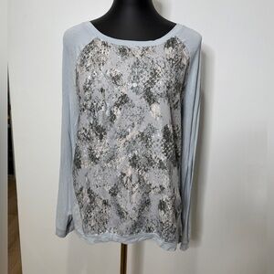 Banana Republic light blue Patterned Long Sleeve Women’s Top